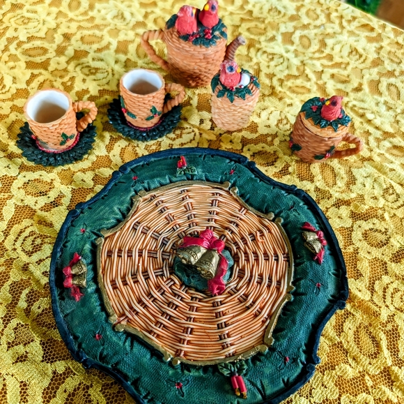 Miniature Resin 11 PC Christmas Cardinal Tea Set 1990's - Picture 2 of 10
